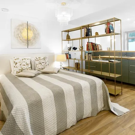 Stylish Near The Casino Barriere *